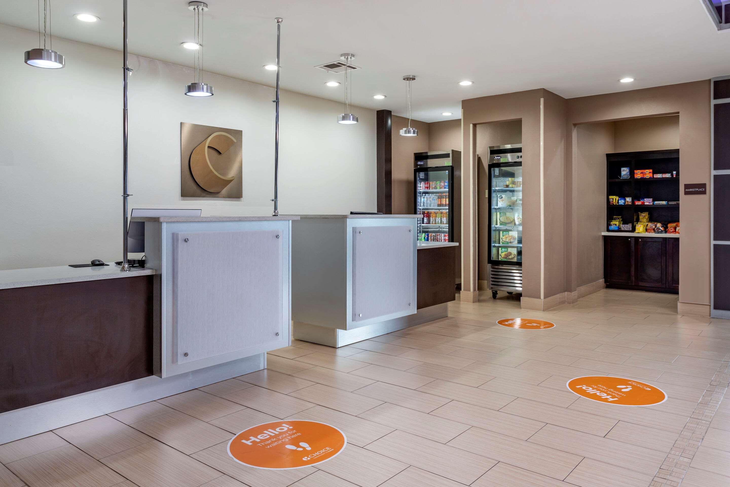 Comfort Inn & Suites Кливленд Экстерьер фото