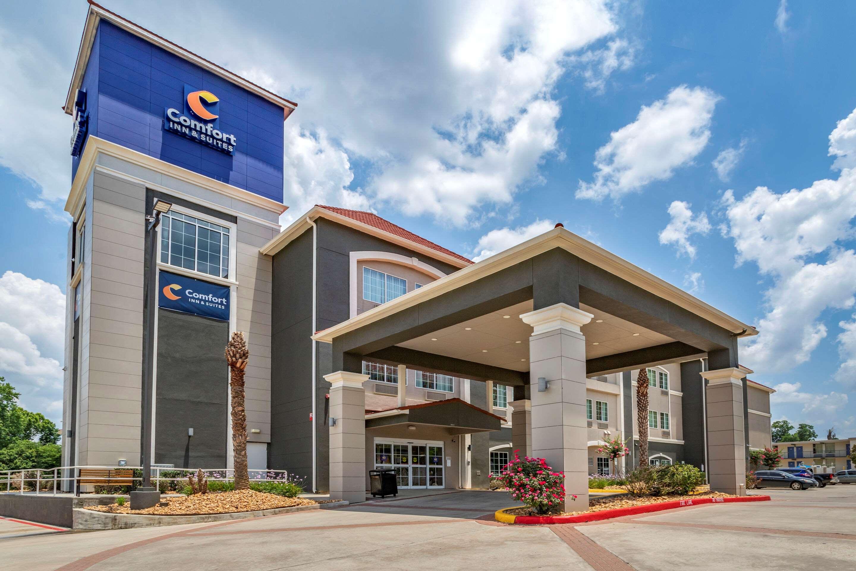 Comfort Inn & Suites Кливленд Экстерьер фото